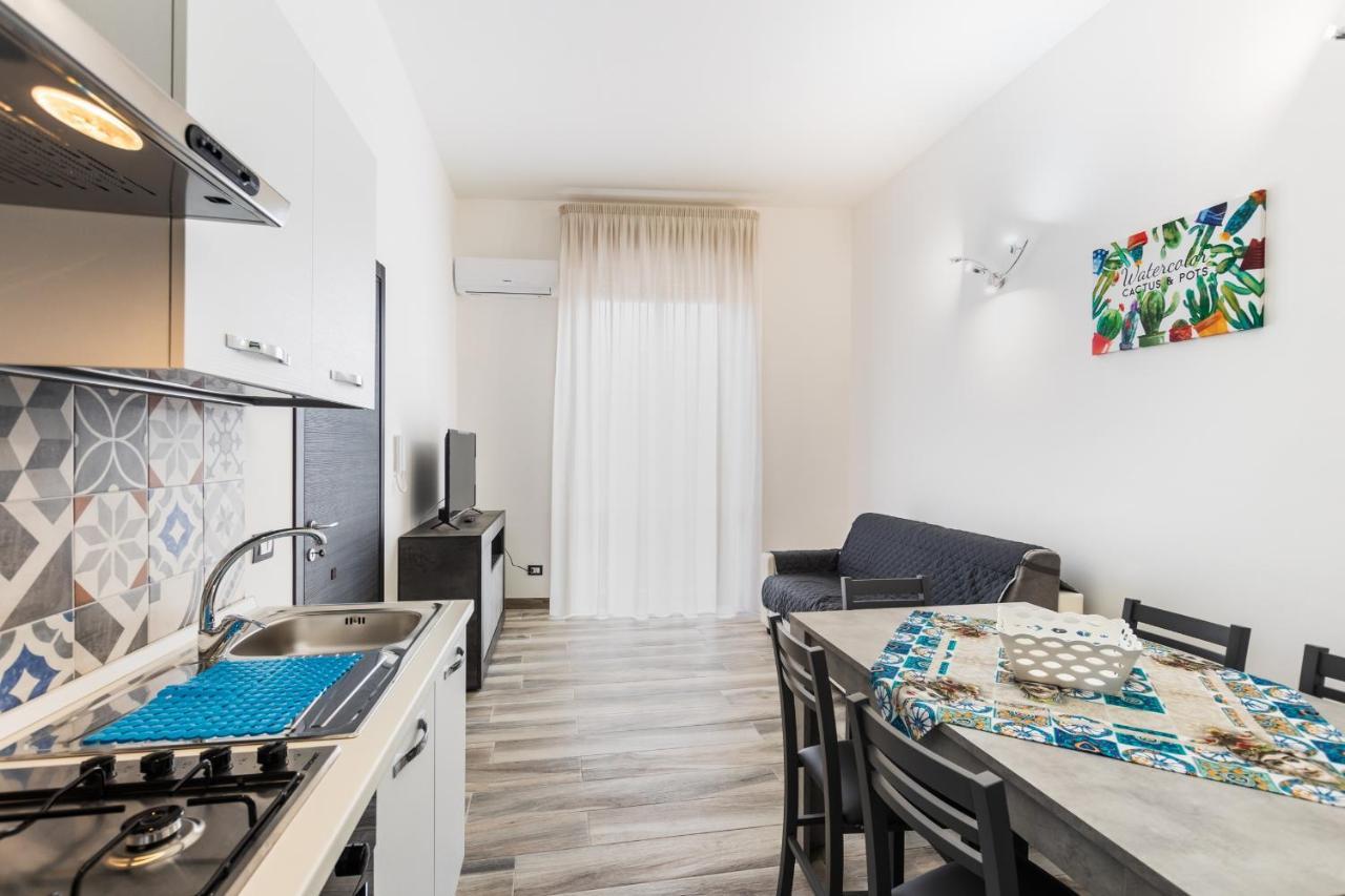 Blu-House Villa อาโวลา ภายนอก รูปภาพ