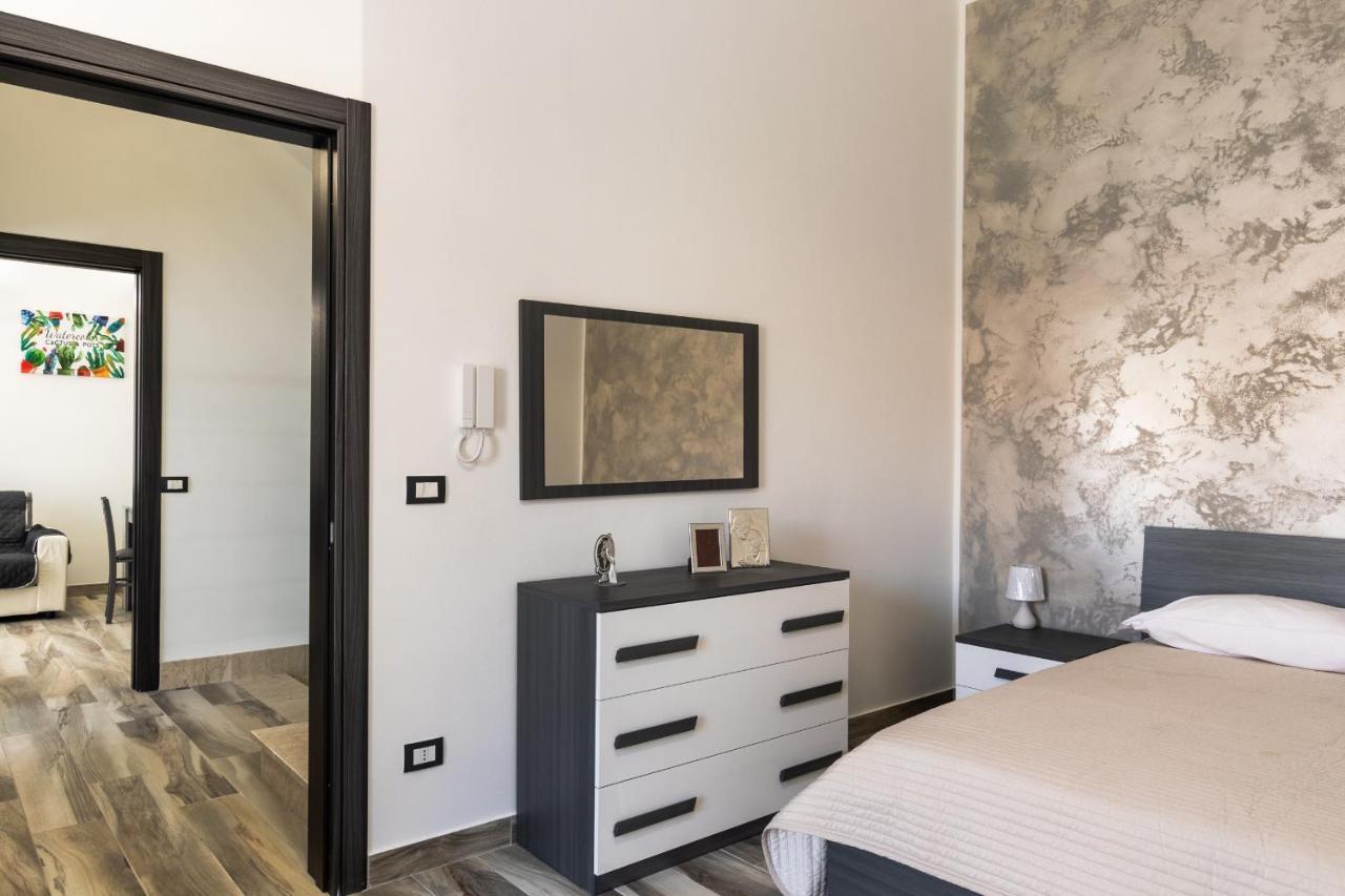 Blu-House Villa อาโวลา ภายนอก รูปภาพ