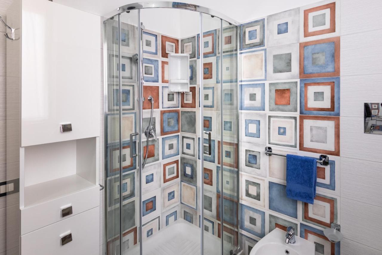 Blu-House Villa อาโวลา ภายนอก รูปภาพ